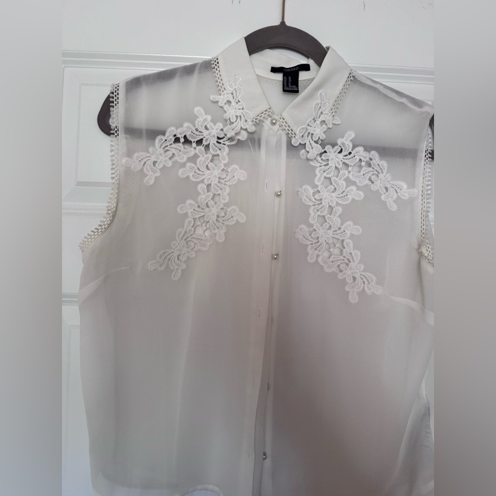 Forever 21 White Sheer Sleeveless Lace-Appliqué Blouse